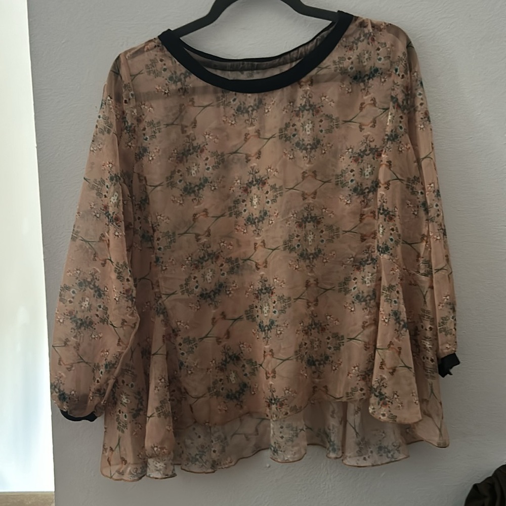 floral blouse